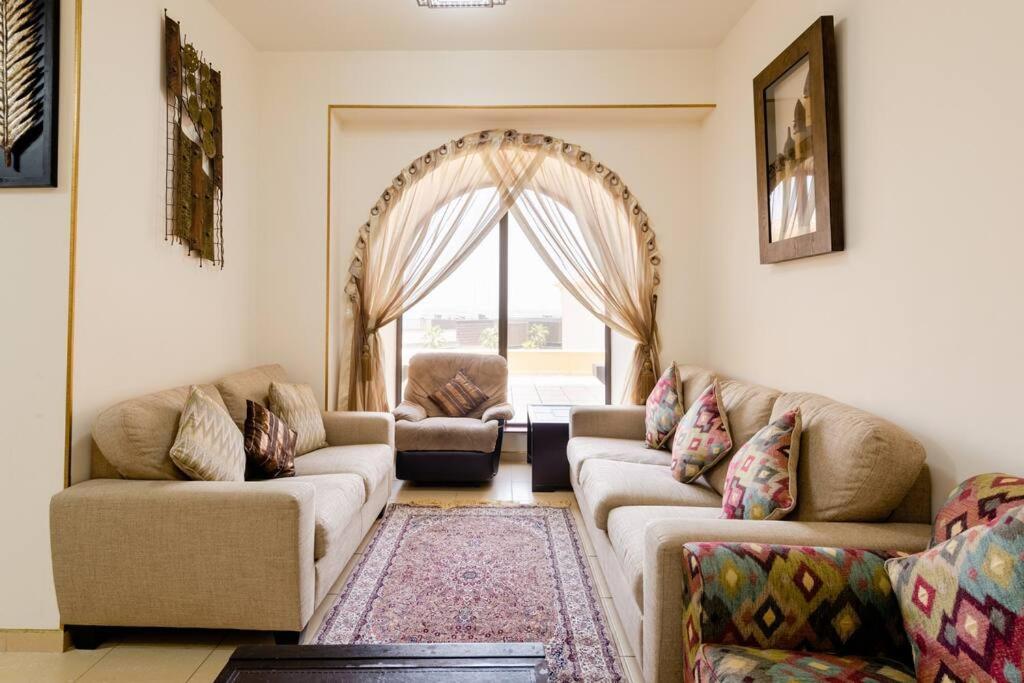 Gorgeous 3 Bedroom In Jbr Dubai