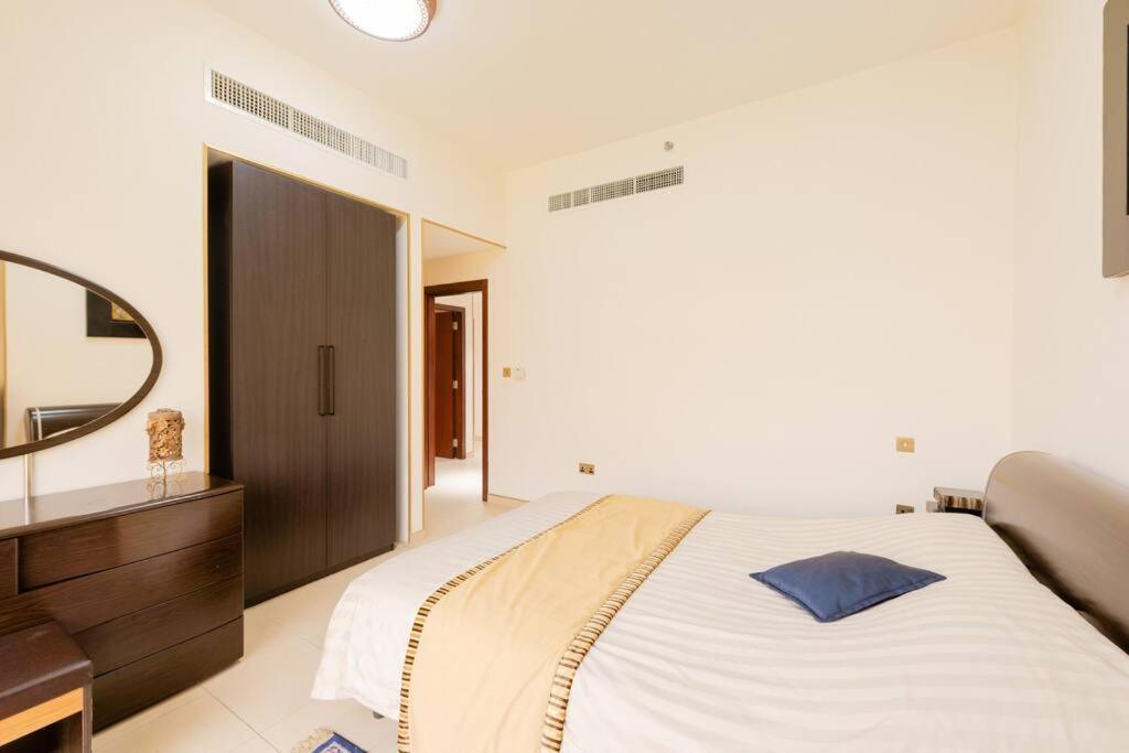 Gorgeous 3 Bedroom In Jbr Apartment Dubai