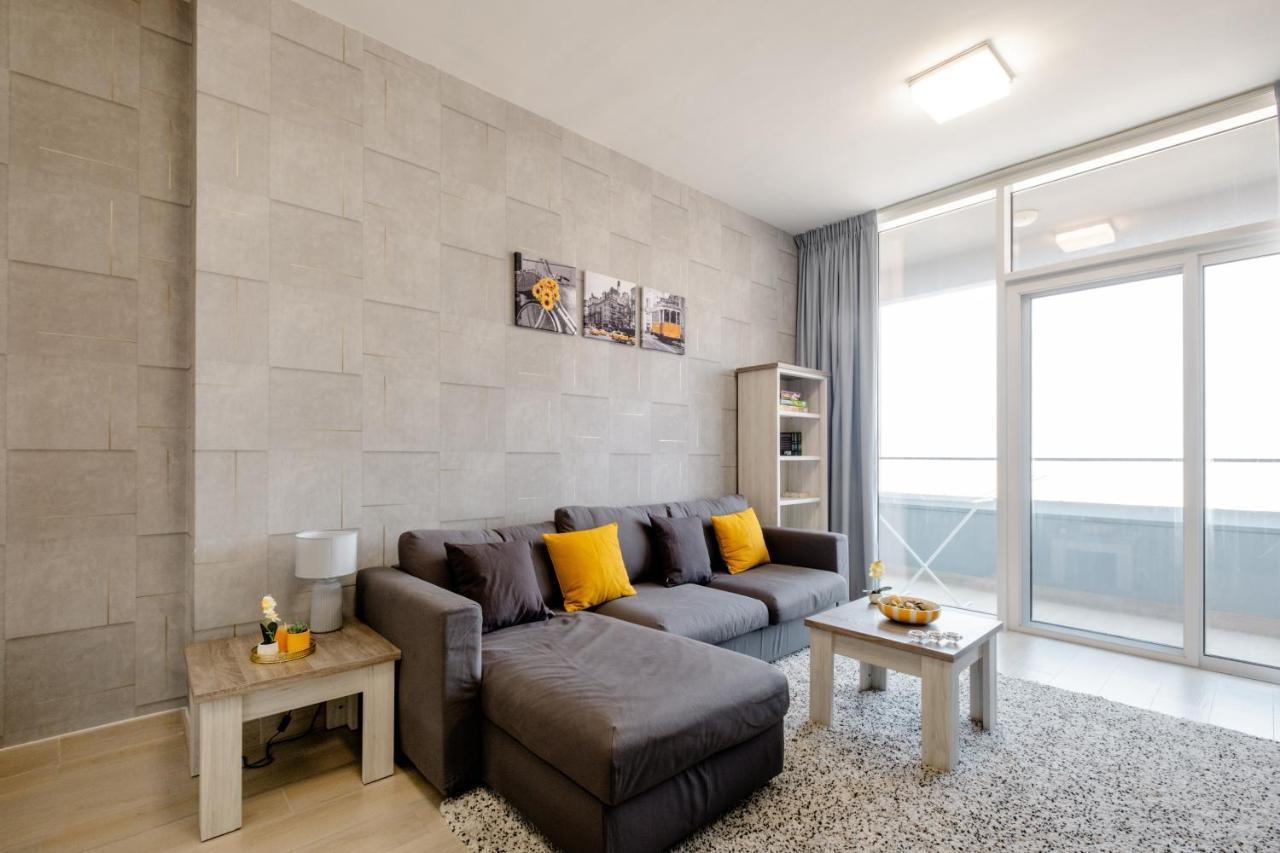 Apartment Luxury 2br For 6 With King Beds, Gym, Sauna In Jvc