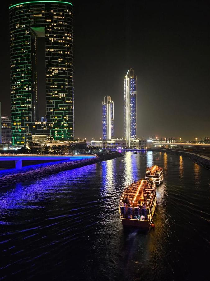 Cosy 2 Bedroom Apartment Dubai