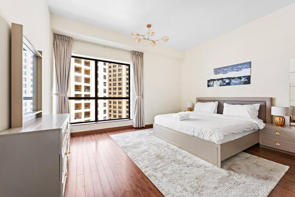 Stonetree - Near Marina - Fully Furnished 1 Br Apartment *