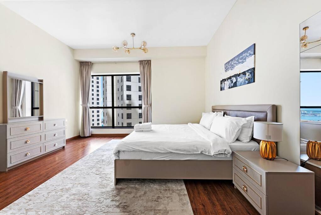 Apartment Stonetree - Near Marina - Fully Furnished 1 Br Dubai