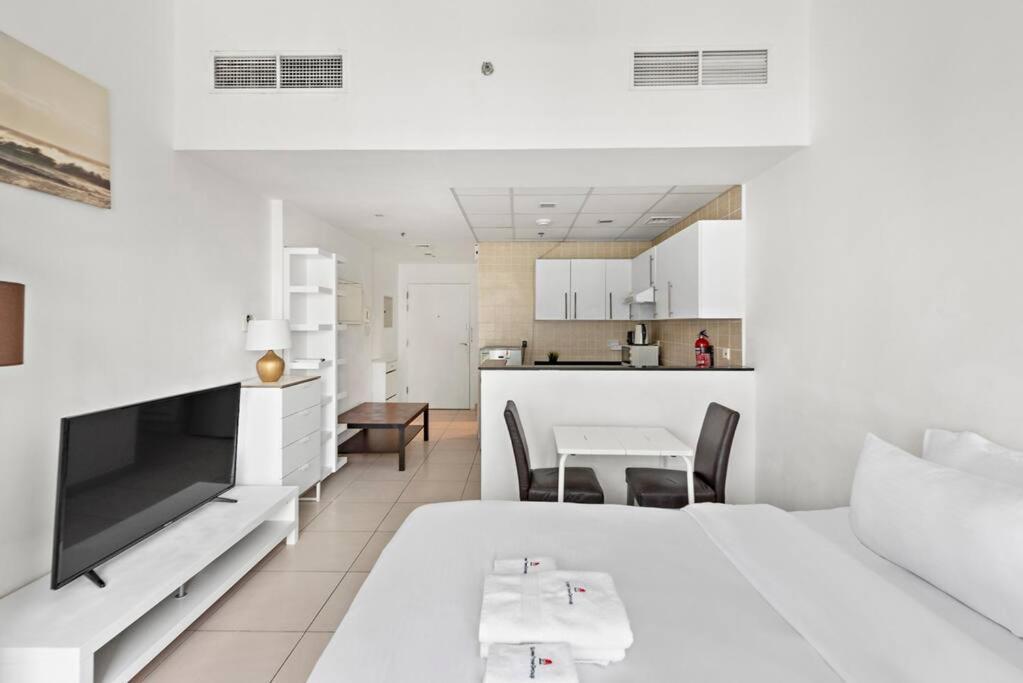 Stonetree - Furnished With Canal View *