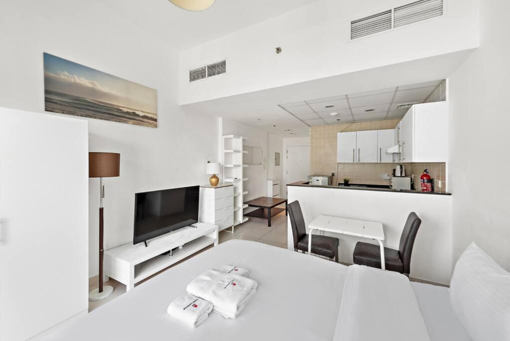 Stonetree - Furnished With Canal View Dubai