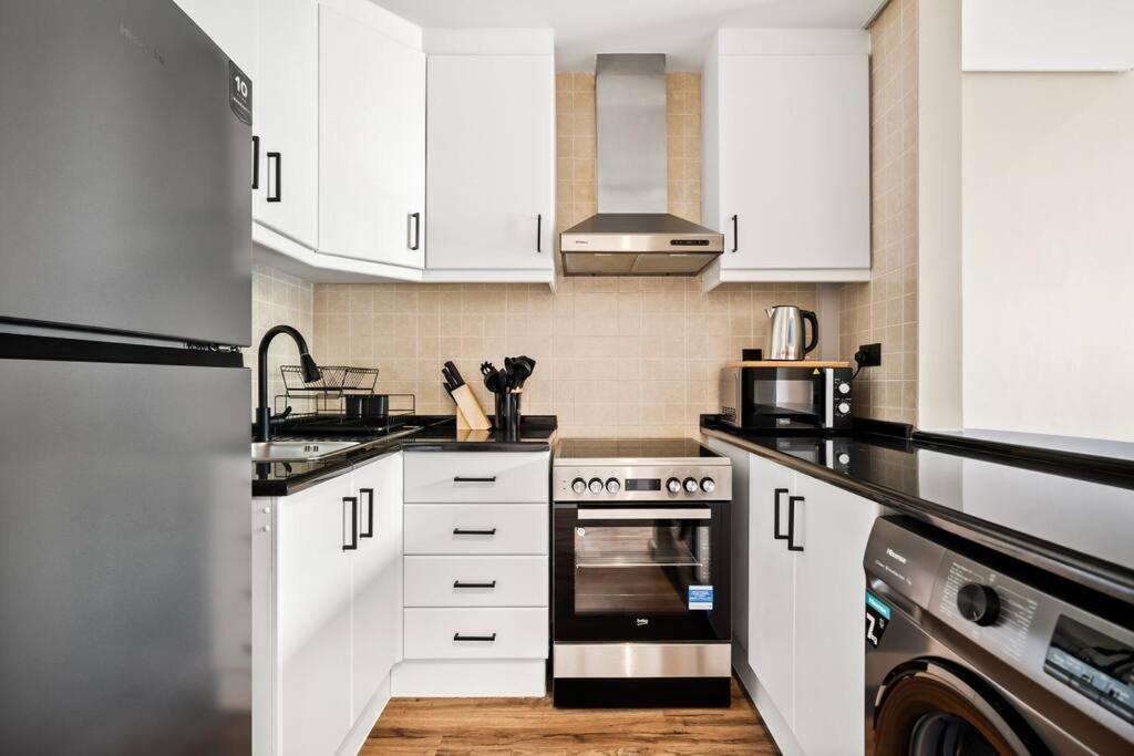 Luxury At Discovery Daire Dubai