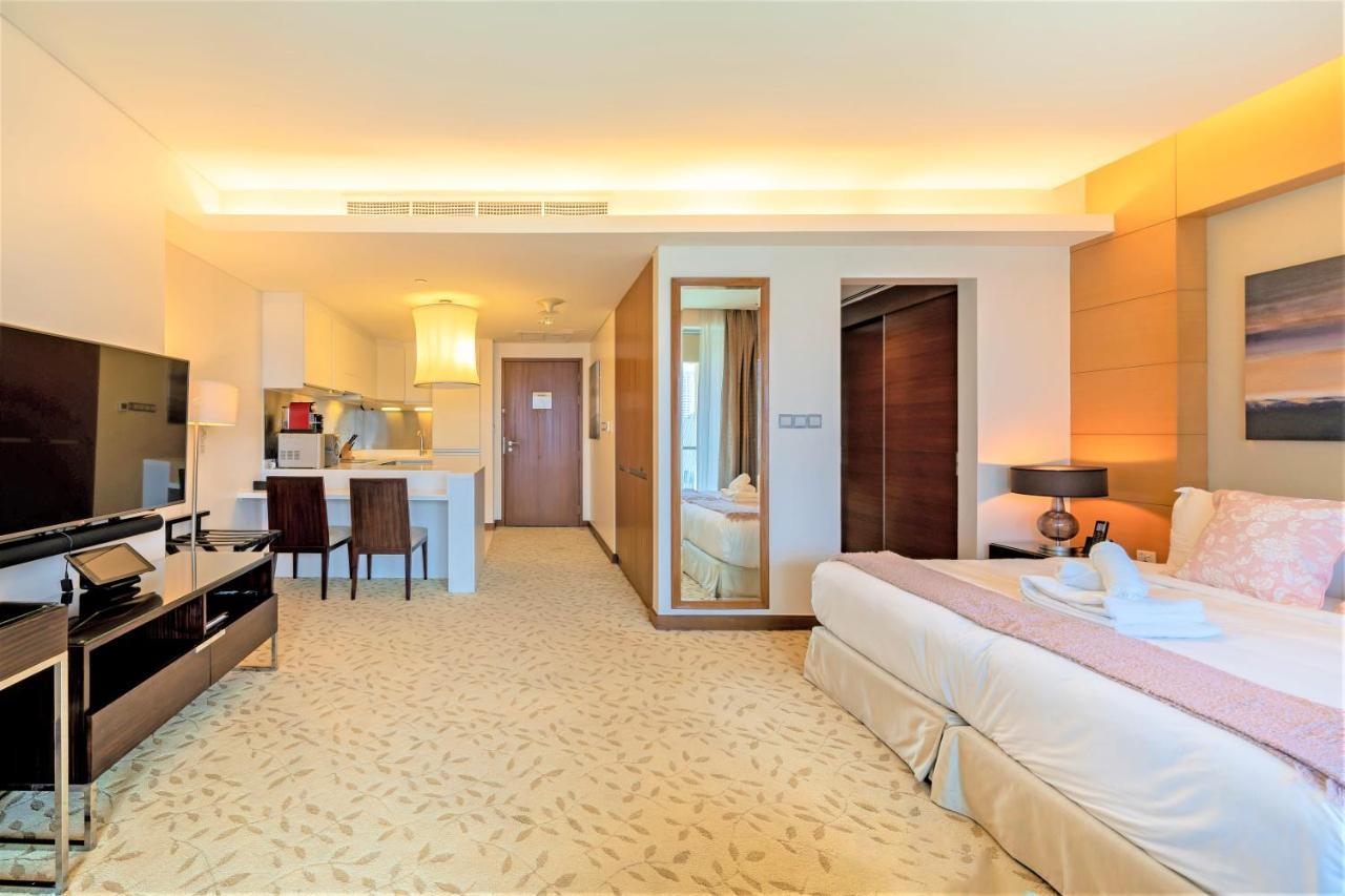 Apartment The Address Mall - Burj Khalifa View Dubai