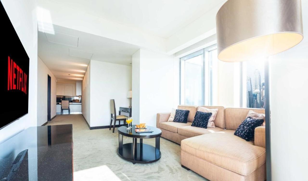 Luxury Address Res Marina 1br A Frank&frank Pansiyon Dubai