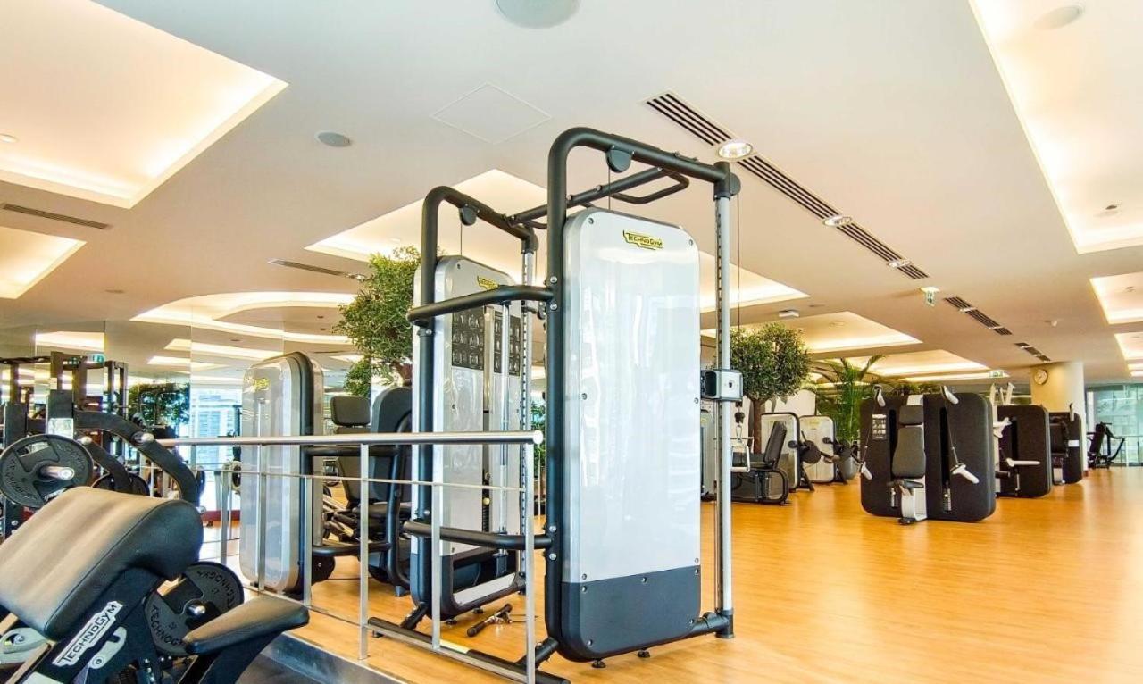 Luxury Address Res Marina 1br A Frank&frank Pansiyon Dubai