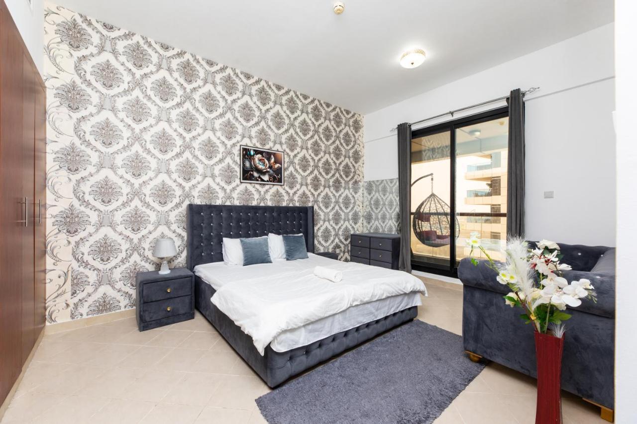 Apartment A Place Like A In Marina Dubai
