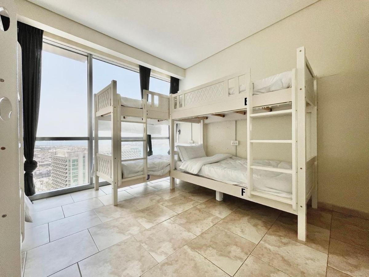 Ar Holiday Jbr Hostel *