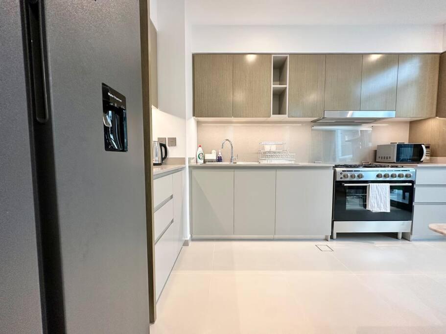 * Dweller * Family Tranquil Sleeps 8 *