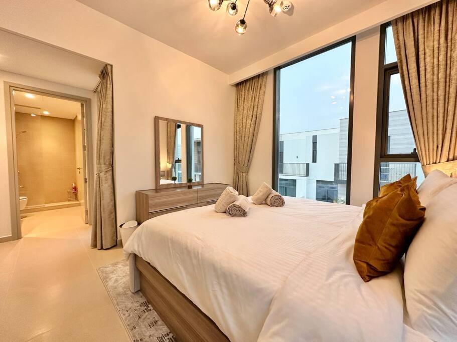 * Dweller * Family Tranquil Sleeps 8 Dubai