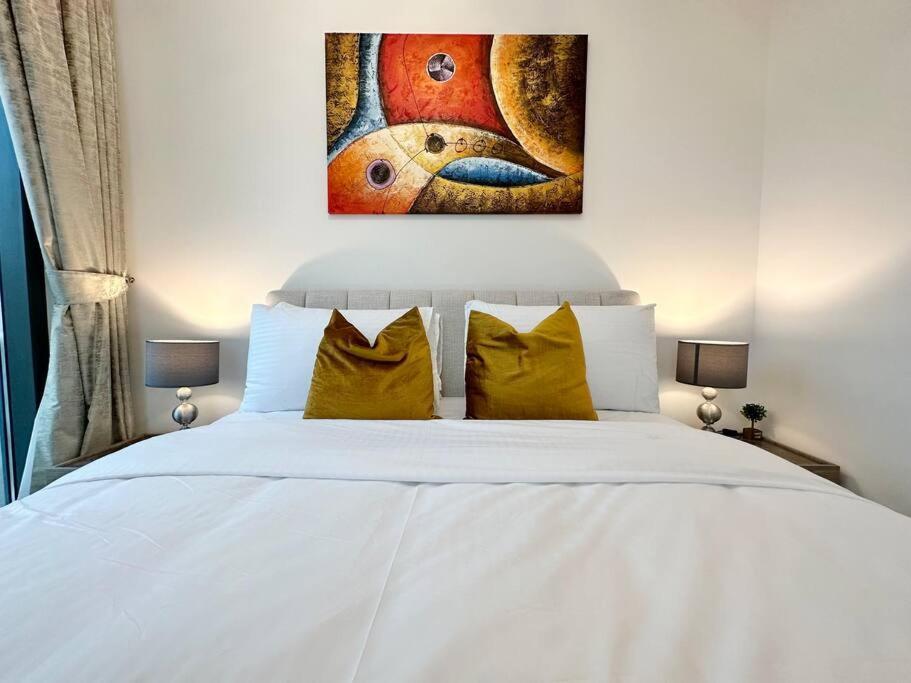* Dweller * Family Tranquil Sleeps 8 *