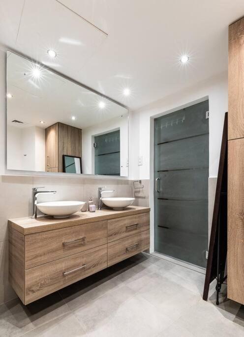 2 Bdr In Marina Terrace Marina