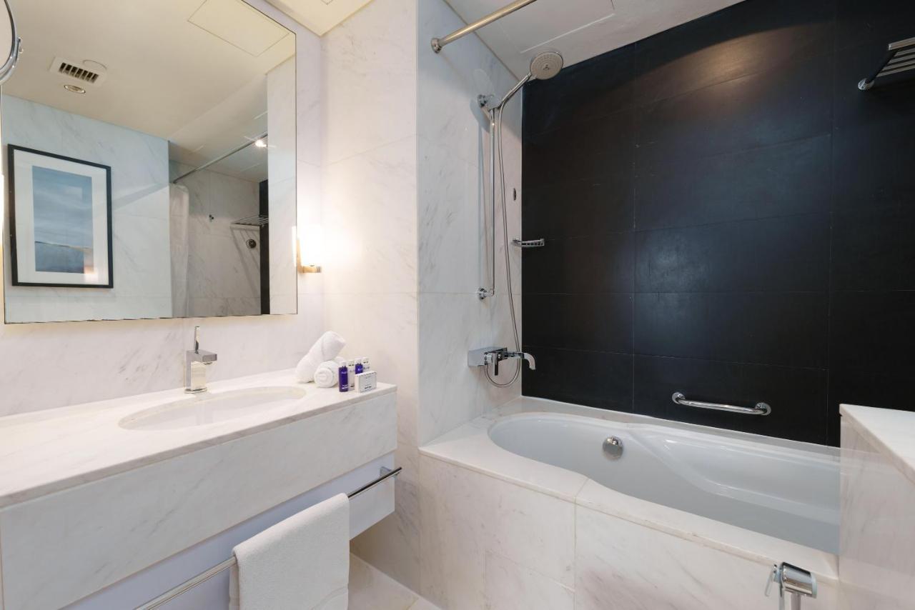 Maison Privee - Fabulous Studio With Direct Burj Khalifa Views * Dubai
