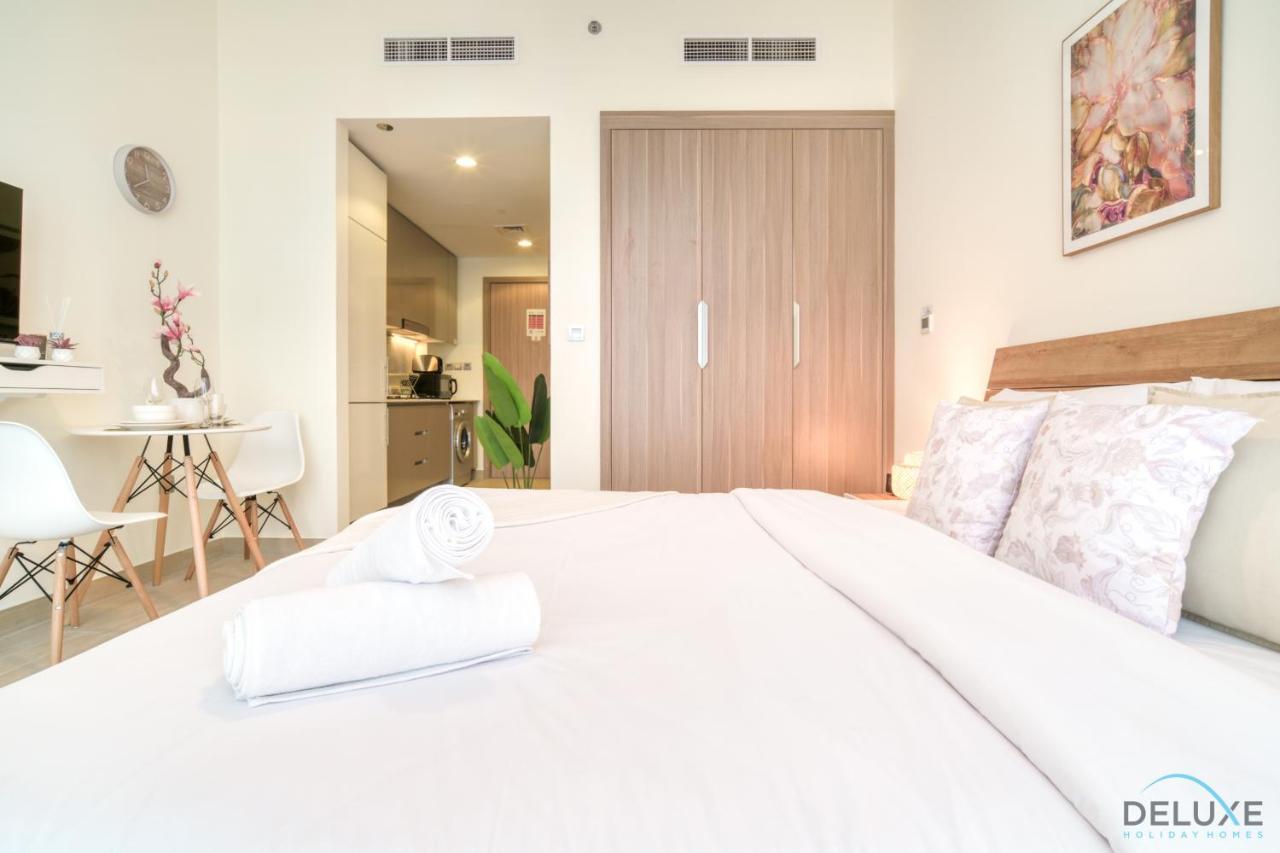 Reposeful Studio At Azizi Riviera 4, Al Merkadh By Deluxe Holiday Homes Dubai