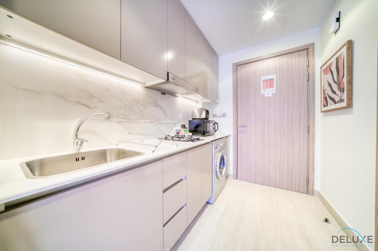 Reposeful Studio At Azizi Riviera 4, Al Merkadh By Deluxe Holiday Homes Apartment Dubai