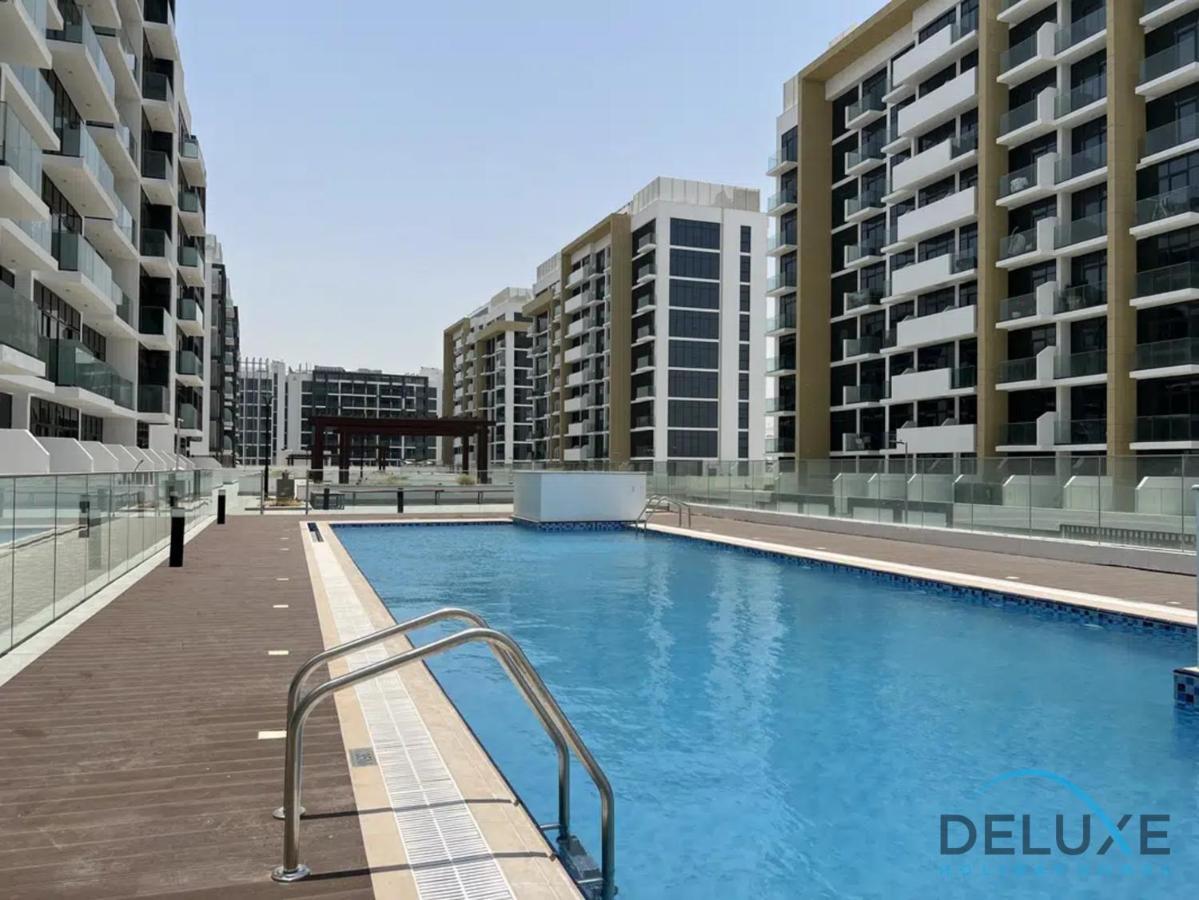 Reposeful Studio At Azizi Riviera 4, Al Merkadh By Deluxe Holiday Homes Dubai