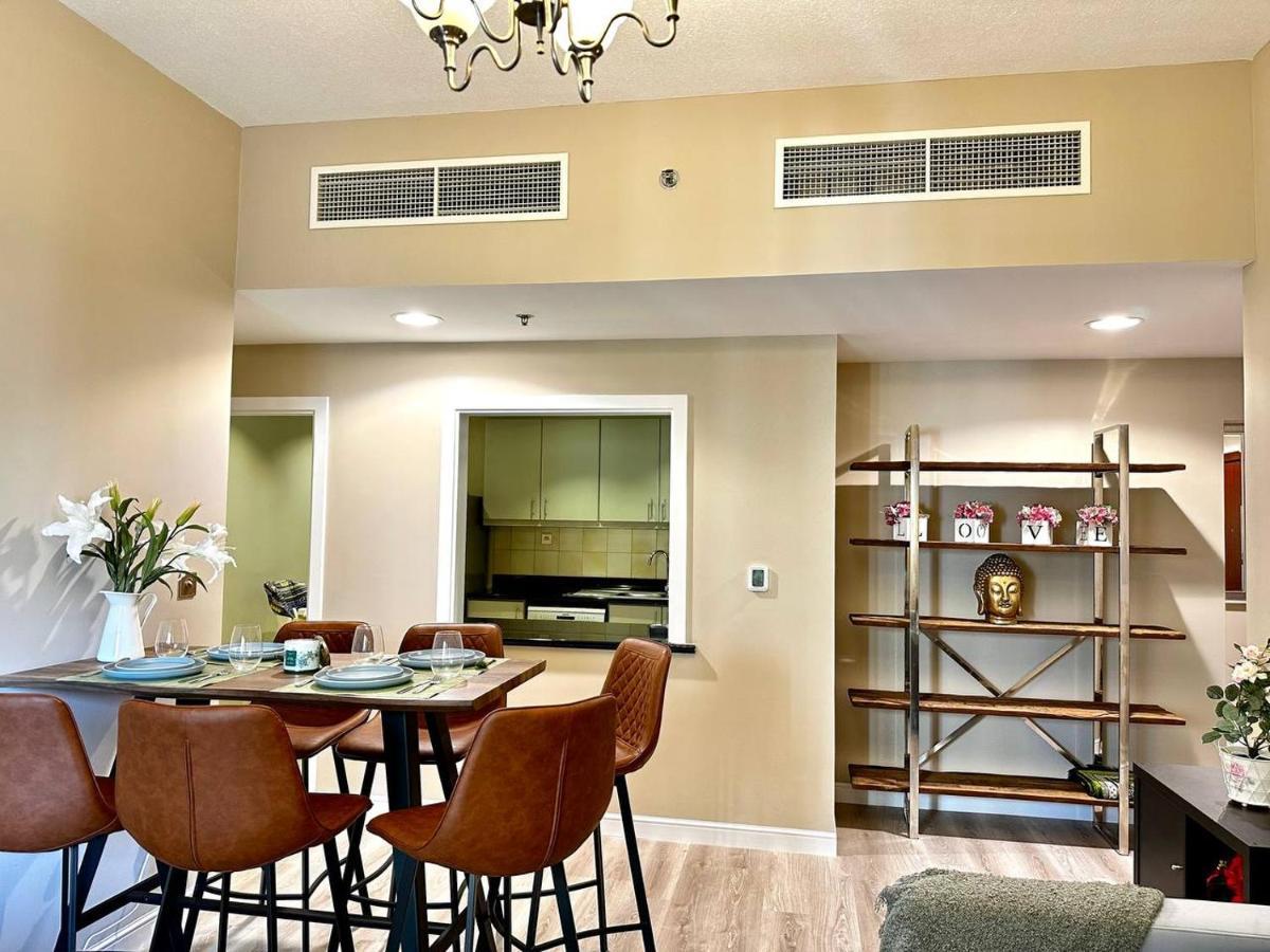 La Buena Vida Homes