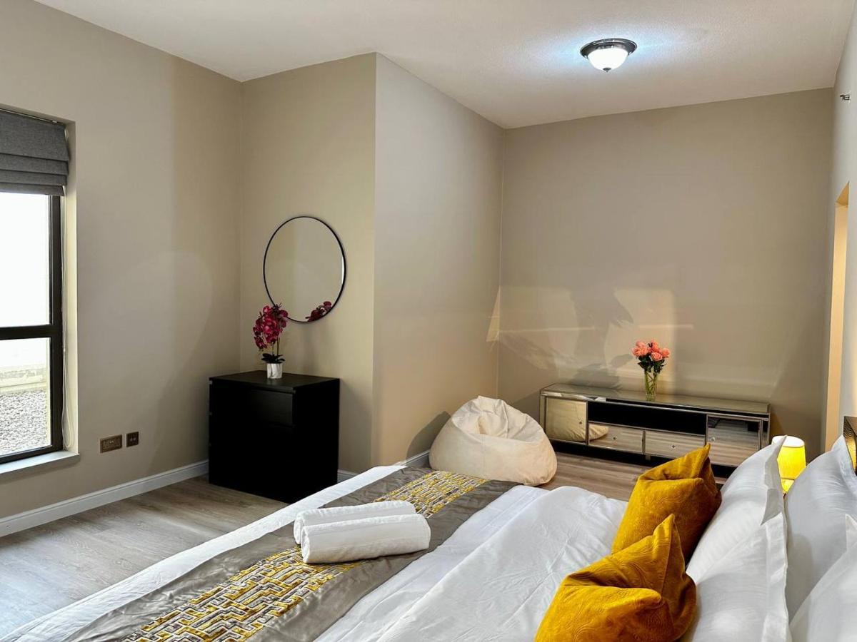 La Buena Vida Homes