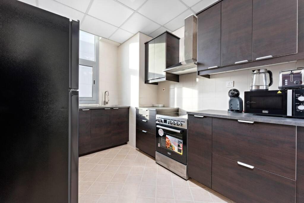 Stonetree - Modern Style 1 Bedroom Near Marina Walk *