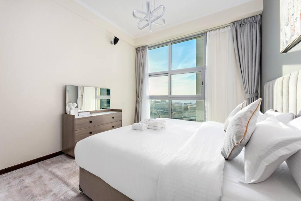 Stonetree - Modern Style 1 Bedroom Near Marina Walk Apartment