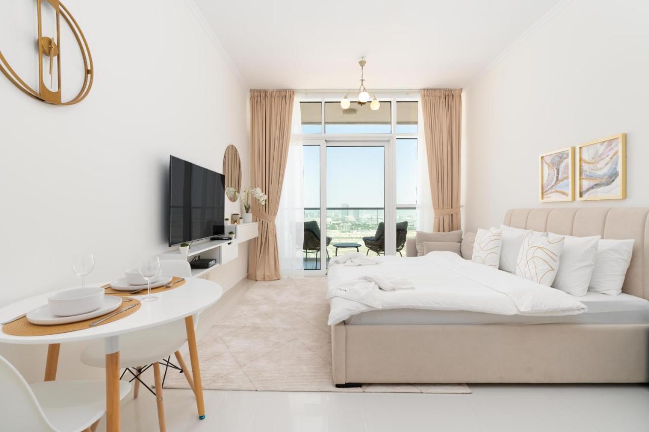 Apartment Elegant At Damac Hills Carson B Dubai