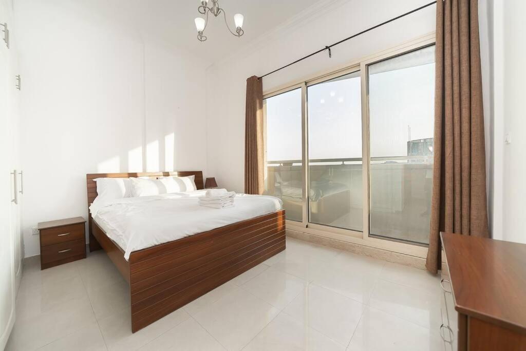 Apartment Stonetree - Fully Furnished 1br Near Metro Station *