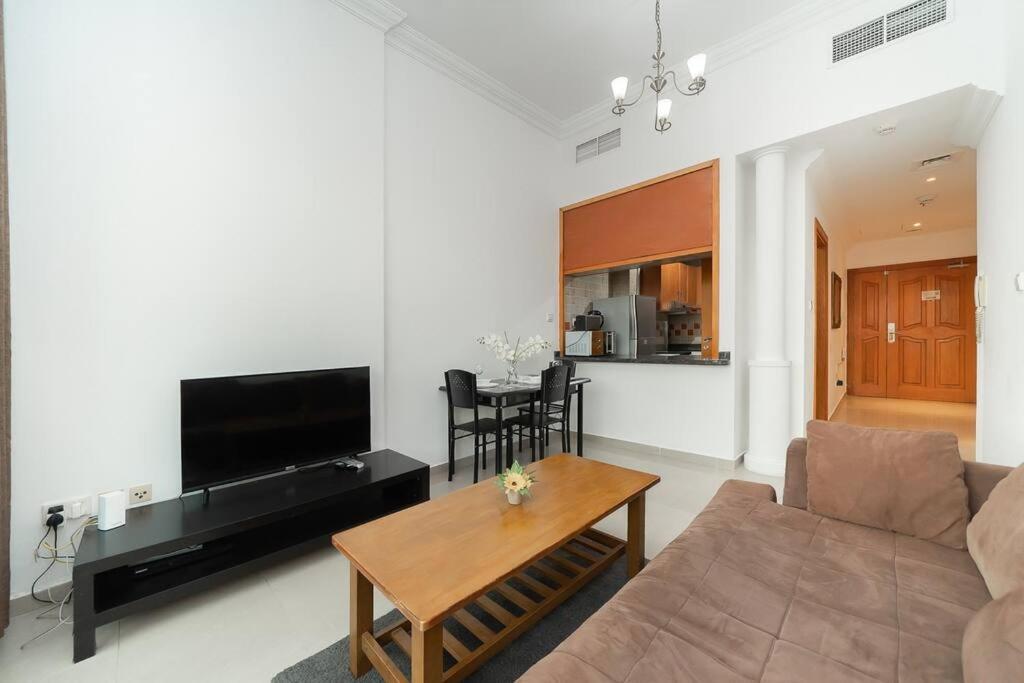 Stonetree - Fully Furnished 1br Near Metro Station