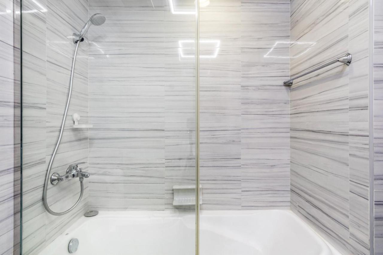 Amazing 1br In Jlt With View Near Marina And Jbr * Dubai
