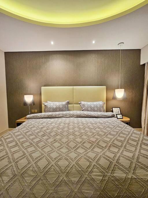 Apartment Luxury Paramount D635