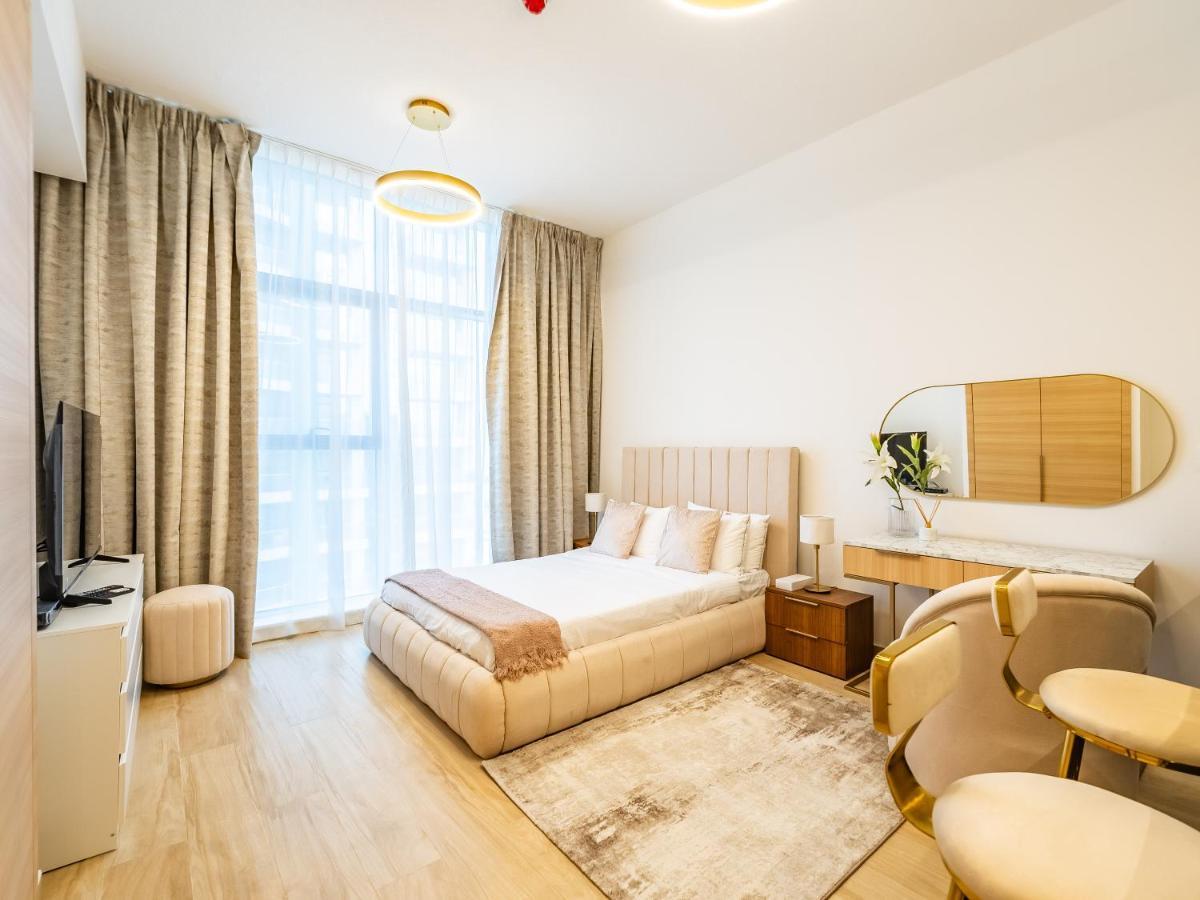Apartment Comfy And Stylish In Regina Towers - Jvc *