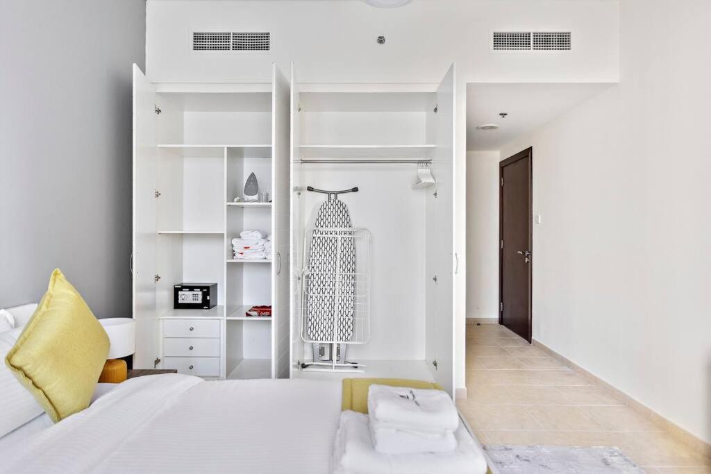 Stonetree - Sit Back, Relax And Your New View Awaits