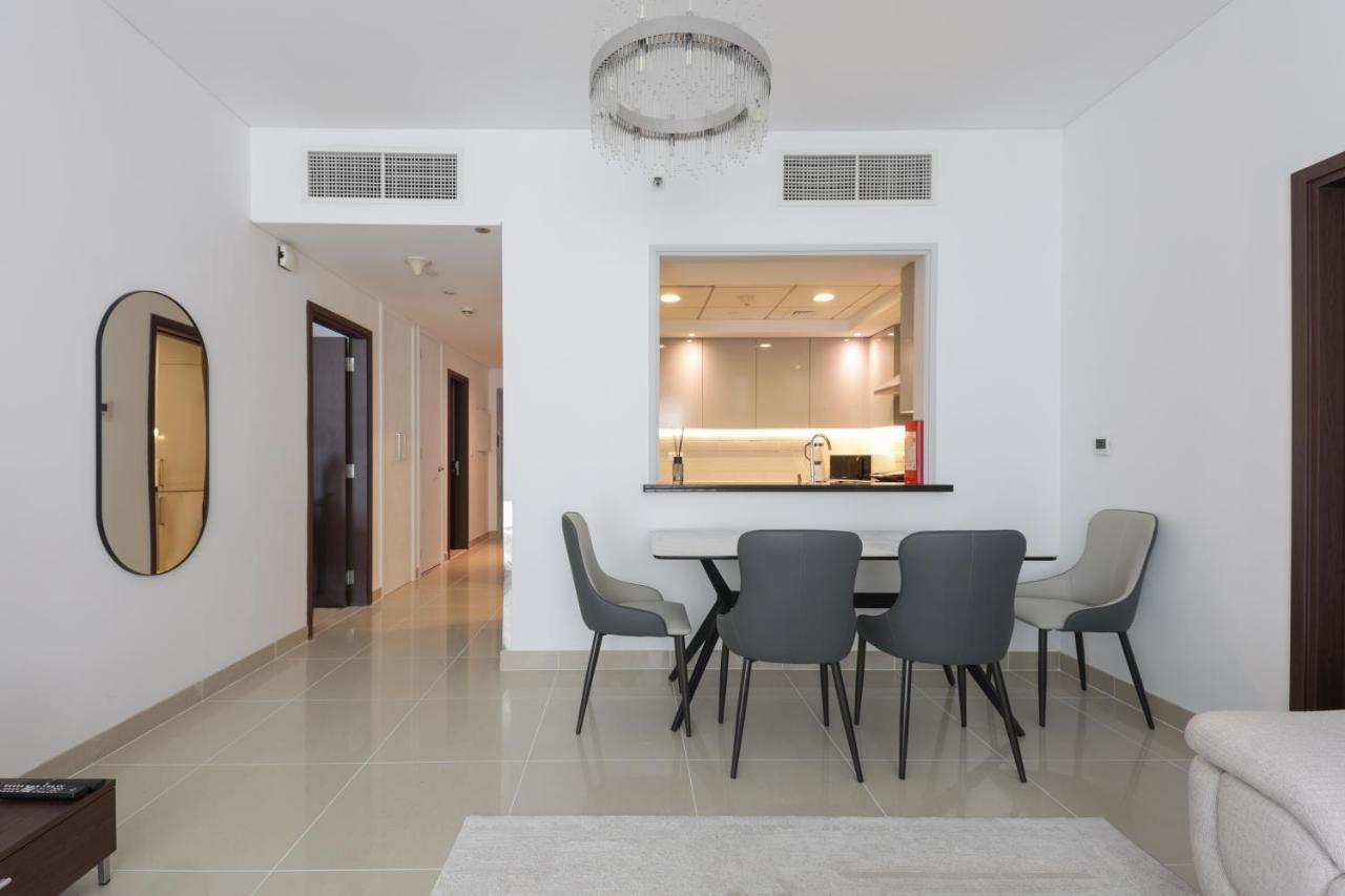 New Luxury 2bdr With Burj Khalifa And Fountain View Apartment Dubai