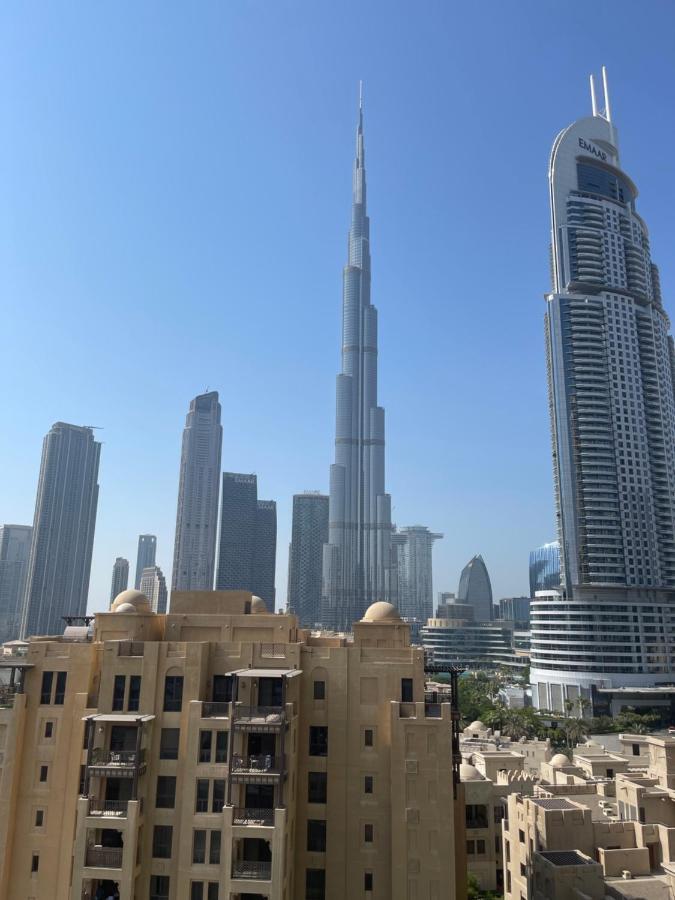 Snap Burj Khalifa Apartment