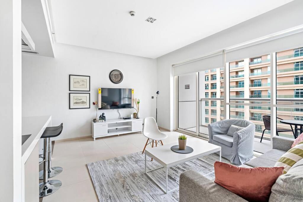 Apartment Stonetree - West Avenue 1 Br- Close To Marina Mall & Metro Dubai