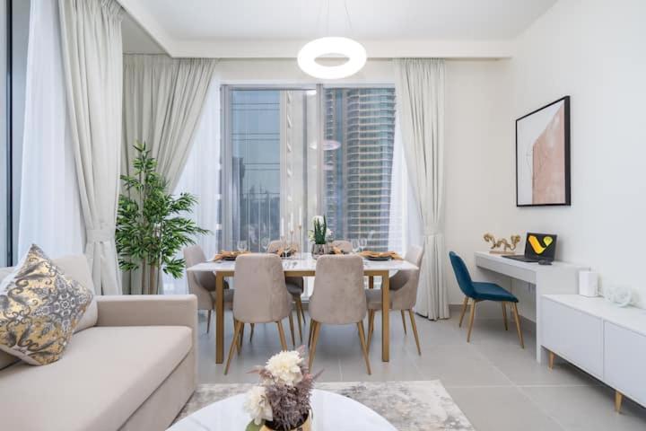 Apartment Vogue Downtown Opera District By Emaar *