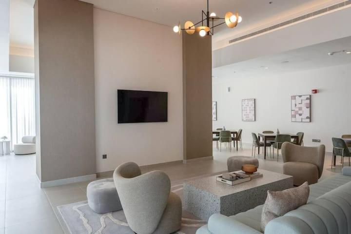 Apartment Vogue Downtown Opera District By Emaar