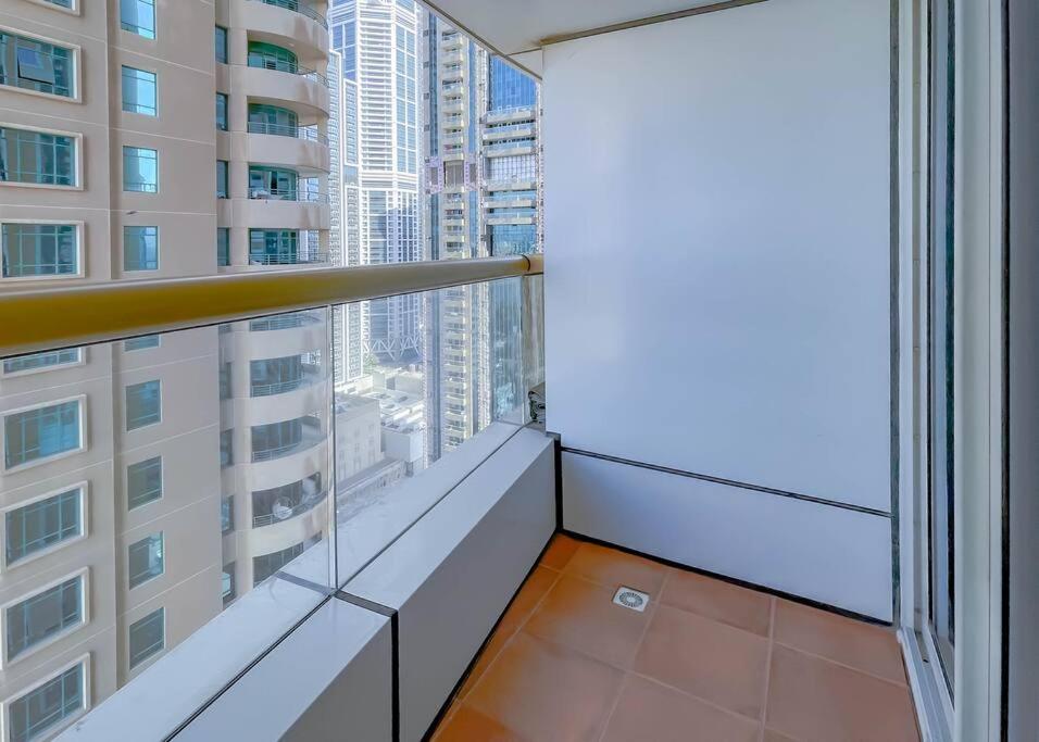 Stonetree - Near Tram - Furnished 1br * Dubai
