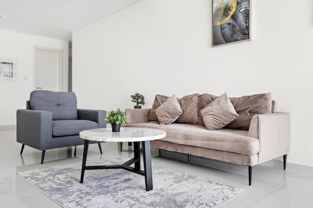 Stonetree - Spacious Modern 2br * Dubai