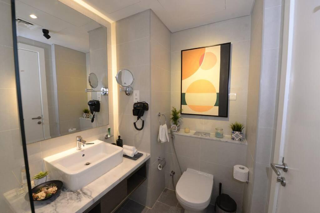 Luxury Business Bay With Breathtaking Views. Apartment *