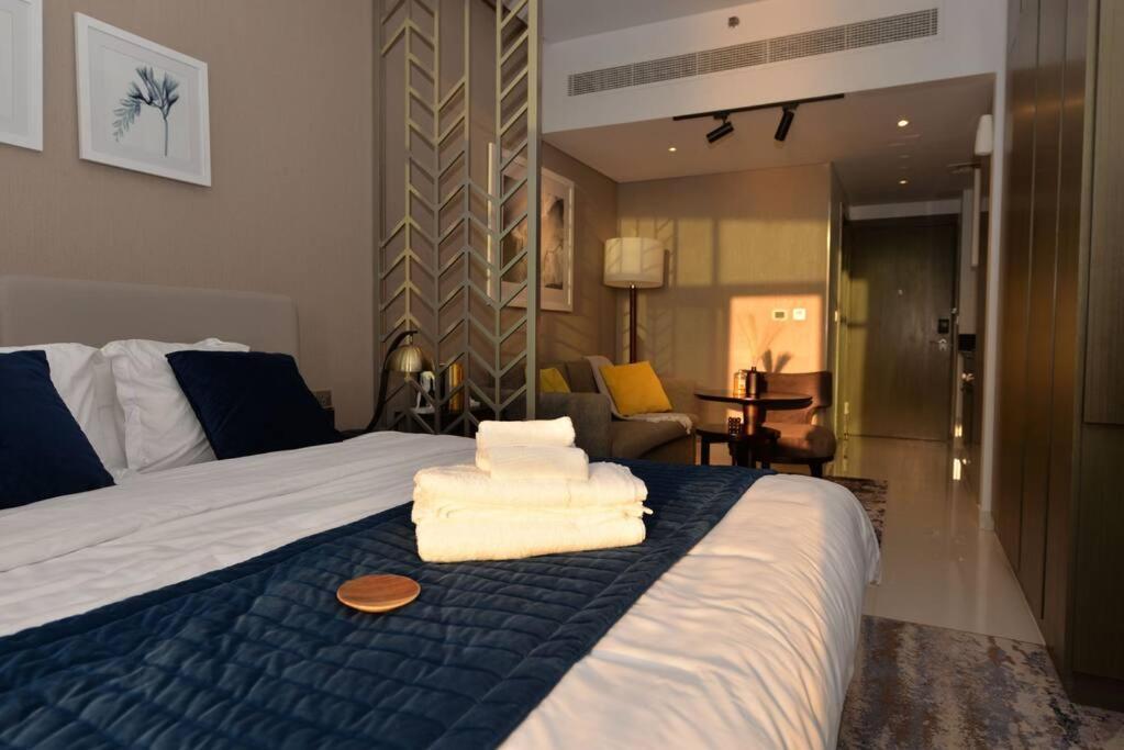 Luxury Business Bay With Breathtaking Views. * Dubai
