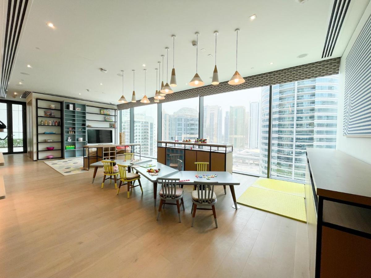 Luxury Living At Vida Marina & Yacht Club Apartment *