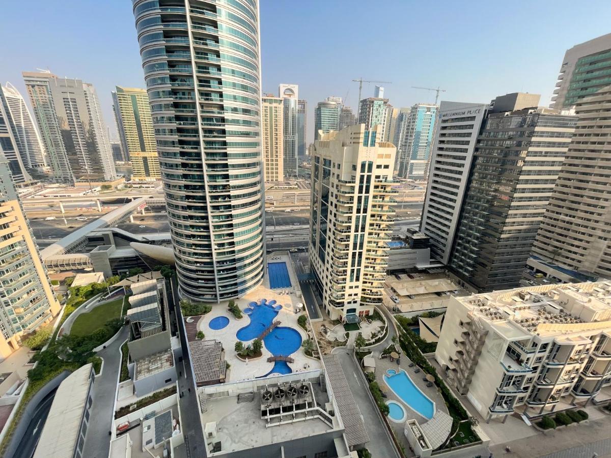Luxury Living At Vida Marina & Yacht Club Apartment *