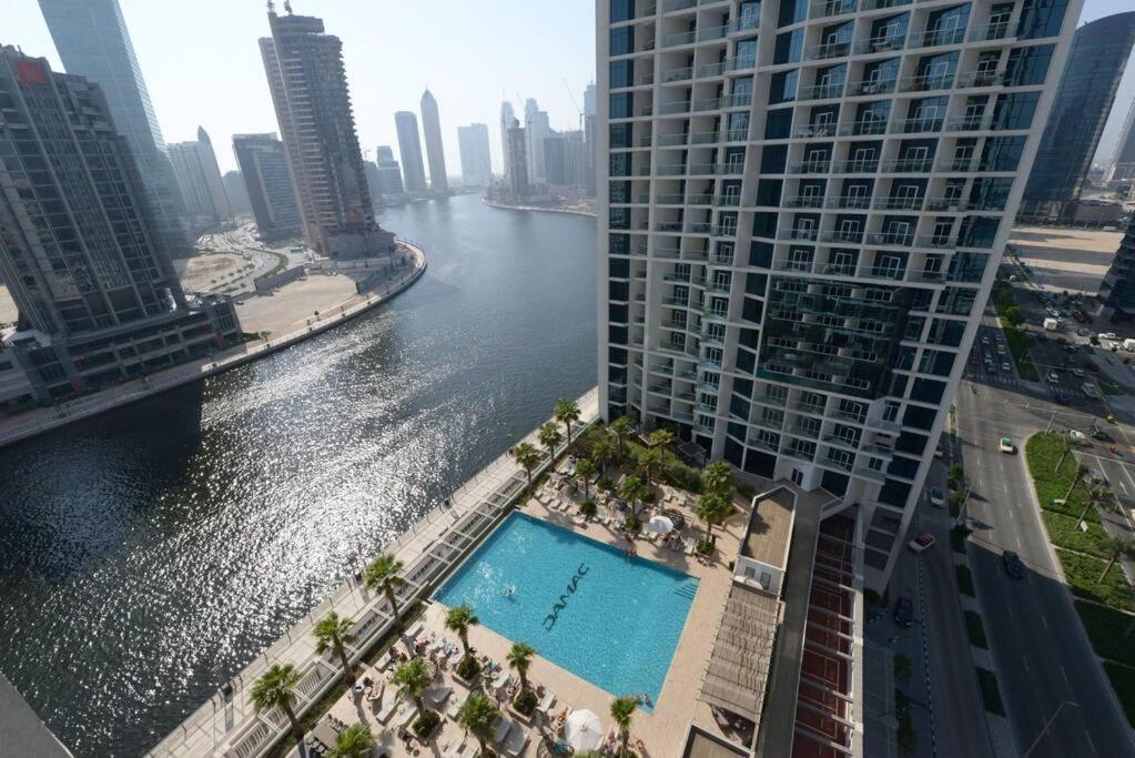 Luxury Business Bay With Breathtaking Views. * Dubai