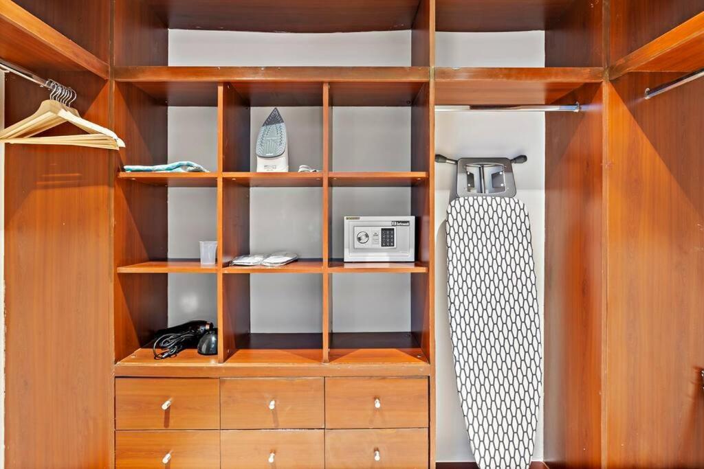 Apartment Stonetree - Elegant 2br With 1 Maids *