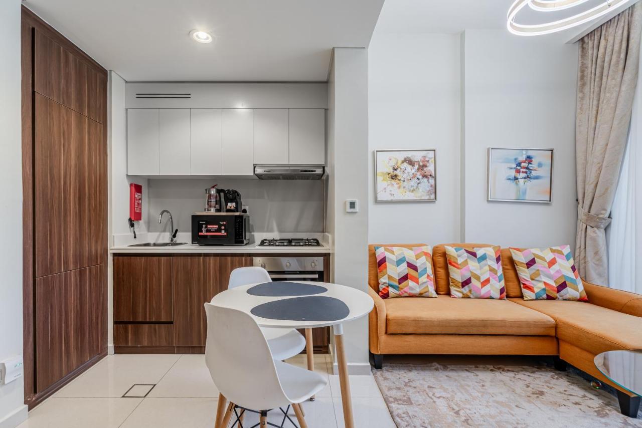 One Bedroom Near Burj Khalifa Mall-5minuts Walk-rva922 Apartamento