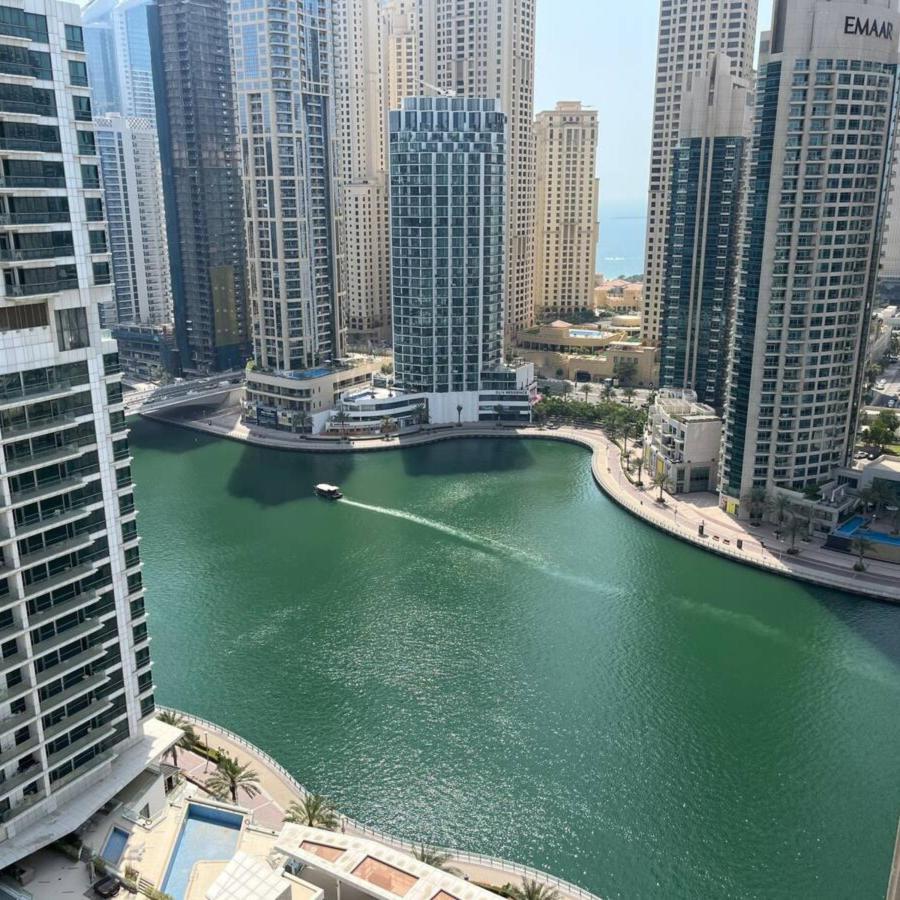 Pure Living - Spacious & Relaxing 2br In Marina Apartment Dubai