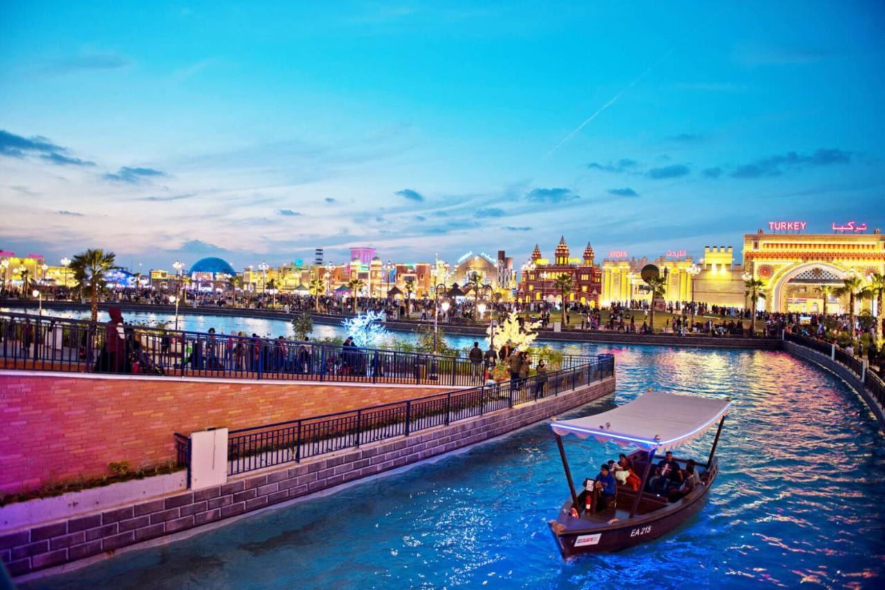 Capsule 5min Walking From Saraf Dg Metro Station *