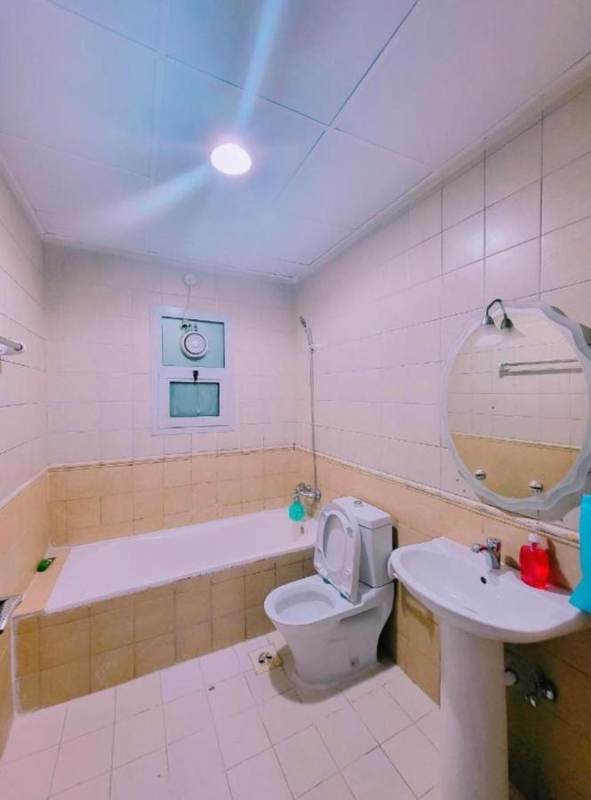 Dxb Near Adcb Metro Station Dubai